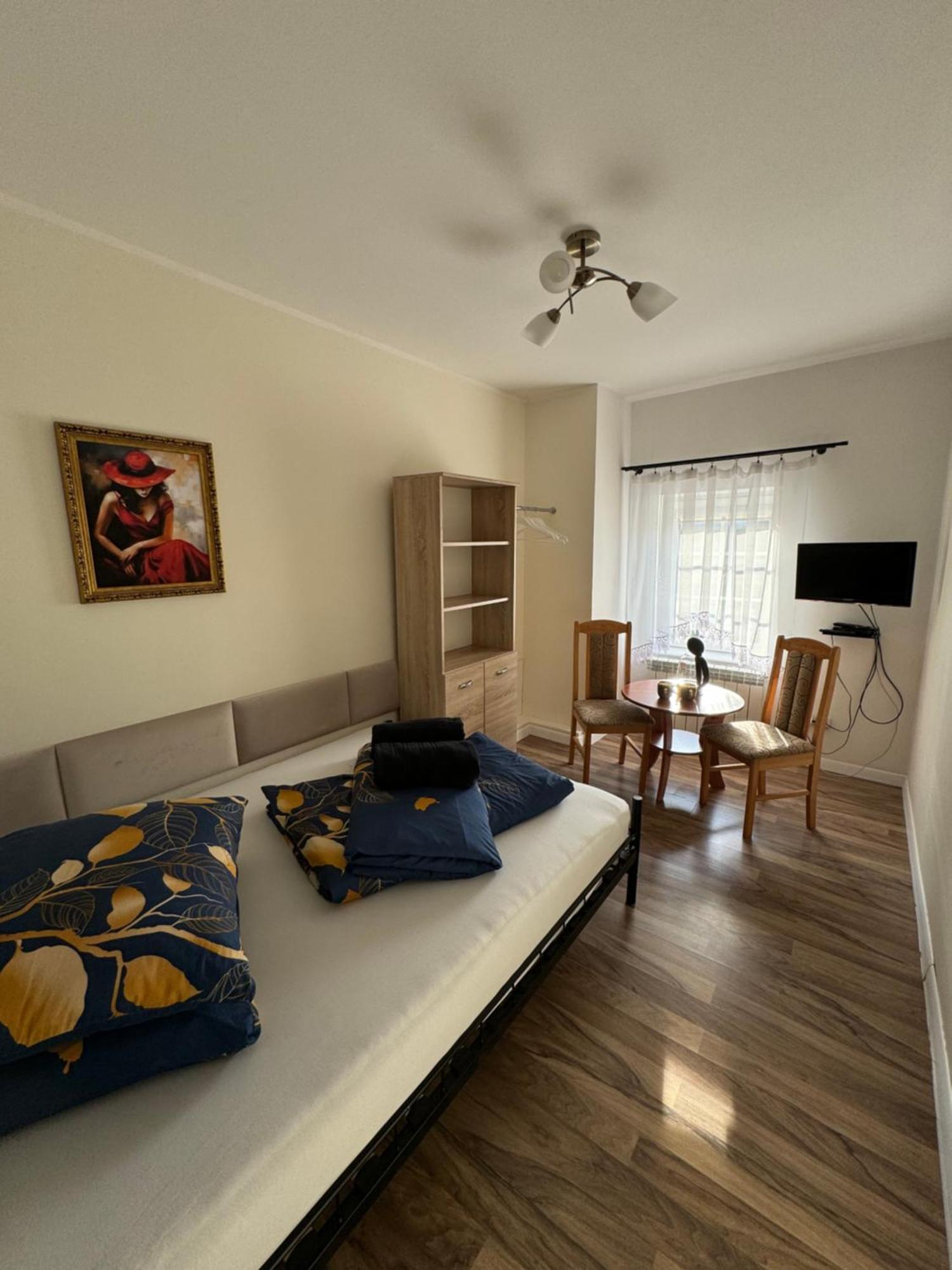 Pokoje Goscinne U Reni Wambierzyce Exterior foto